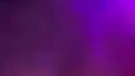 شخص شاخی با یک عکس س ...